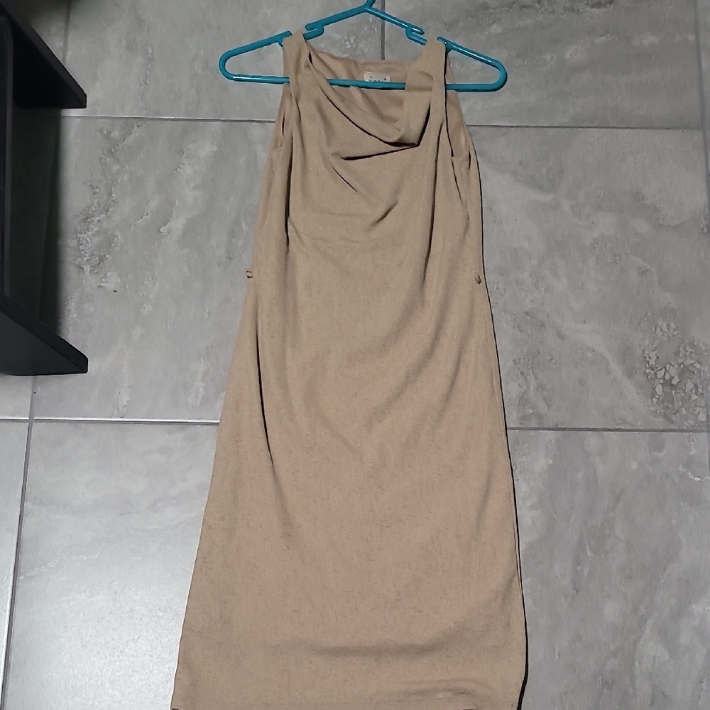 Elegant Beige Sleeveless Dress